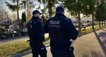 Policjanci czuwają nad naszym bezpieczeństwem w okresie Wszystkich Świętych