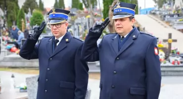 Strażacy oddali hołd poległym [FOTO]