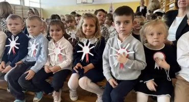 Narodowe Święto Niepodległości w Szkole Podstawowej w Kołakach Kościelnych [FOTO]