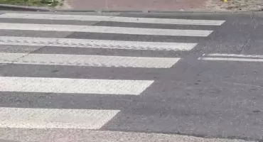 Potrącenie na przejściu w Zambrowie. Pieszy przetransportowany do szpitala