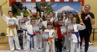 Zambrowscy karatecy zdobyli 15 miejsc na podium podczas Ogólnopolskiego Turnieju Karate Kyokushin! [FOTO]