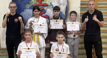 Udany występ karateków Mazowiecko-Podlaskiego Klubu Karate na Mistrzostwach Polski Knockdown Karate PFKK w Ząbkach [FOTO]