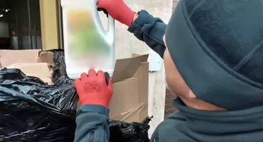 Chciał wywieźć z Polski prawie 21 tys. litrów podrobionego płynu do prania [FOTO+VIDEO]