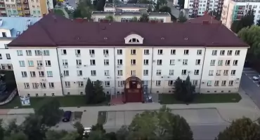 Radny prosi o wzmocnienie bezpieczeństwa w placówkach oświatowych, szpitalu i siedzibie starostwa