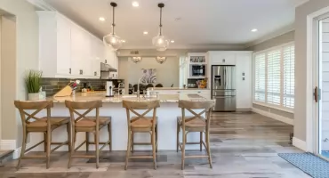 Remont w Zambrowie: Jak skutecznie wyciszyć mieszkanie? Proste zasady akustyki podłogowej