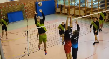 Drużyna “Gramy bo lubimy” zwycięzcą X Otwartych Mistrzostw Gminy Zambrów w Piłce Siatkowej [FOTO+VIDEO]