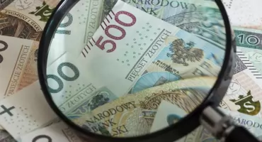 Firmy motoryzacyjne „produkowały” puste faktury. Naraziły budżet państwa na stratę co najmniej 3,5 mln zł