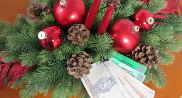 ZUS wypłaci wcześniej grudniowe świadczenia. Wszystkie emerytury i renty mają dotrzeć przed świętami