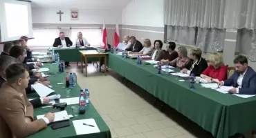 Radni Gminy Kołaki Kościelne uchwalili budżet na 2026 rok. Wzrosną opłaty za śmieci 