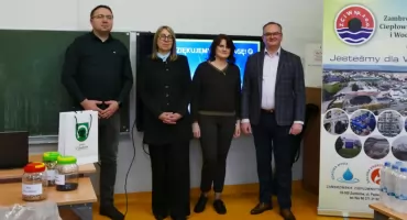 Przedstawiciele ZCiW z prelekcją na temat ciepłownictwa przyszłości w Szkole Podstawowej w Wiśniewie [FOTO]