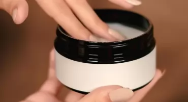 UWAGA: Kosmetyk z kalendarza adwentowego skażony mikrobiologicznie