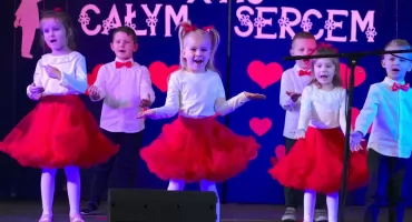 Starsze przedszkolaki z MP5 świętowały Dzień Babci i Dziadka [FOTO]