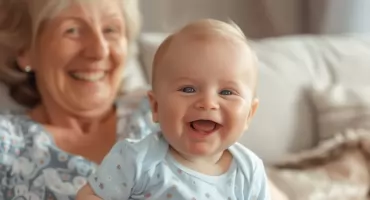 Babcia może wesprzeć swoje dzieci, by młodzi rodzice malucha rozwijali się zawodowo