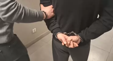 Prawie 100 gramów narkotyków w jednym z mieszkań w Zambrowie. 36-latek zatrzymany [FOTO+VIDEO]