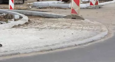 Kiedy rozpocznie się budowa ronda na skrzyżowaniu przy Lidlu w Zambrowie? Wicestarosta odpowiada