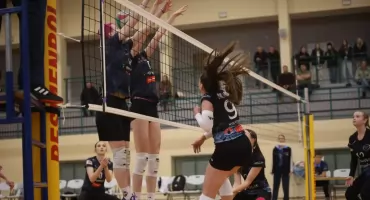 Rekord Zambrów przegrywa z liderem. Pierwszy stracony set siatkarek z Białegostoku [FOTO]