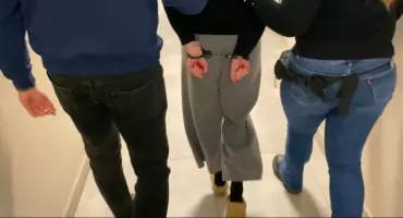 Sfałszowane produkty lecznicze i narkotyki w salonie medycyny estetycznej. Dwie osoby zatrzymane [FOTO+WIDEO]