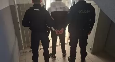 Trzech poszukiwanych w rękach zambrowskich policjantów