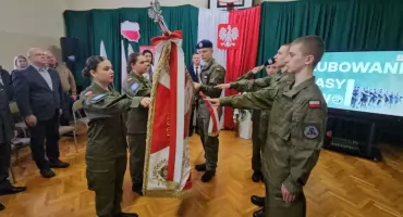 Uroczyste ślubowanie klasy mundurowej OPW w ZSA [FOTO]