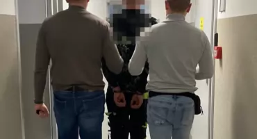 Zambrowscy kryminalni przejęli narkotyki. Zarzuty dla dwóch młodych mężczyzn