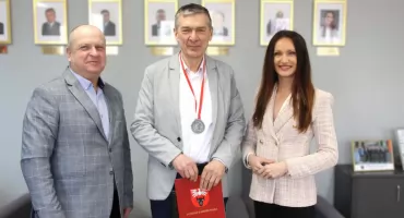 Wicemistrzostwo Polski dla pracownika starostwa. Tomasz Żychowski na podium w Toruniu [FOTO]