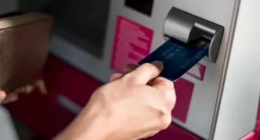 Niektórzy emeryci i renciści otrzymają zwaloryzowane świadczenie wcześniej niż zwykle