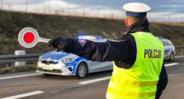 Spowodowała kolizję i uciekła, bo była pijana