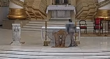 Z regionu: 33-latek opluł ołtarz i rzucił krzyżem. Już usłyszał zarzuty [VIDEO]