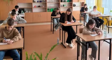 Młodzież z gminy Zambrów przeszła eliminacje gminne do XLVIII Ogólnopolskiego Turnieju Wiedzy Pożarniczej „Młodzież Zapobiega Pożarom” [FOTO]