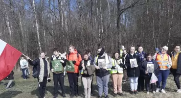 Uczniowie z Długoborza uczcili pamięć Żołnierzy Wyklętych [FOTO]