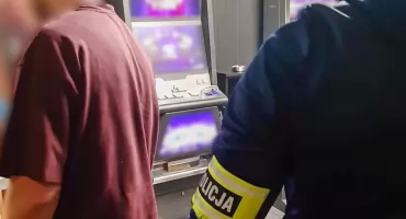 KAS i policja zlikwidowały kolejny nielegalny salon gier hazardowych [FOTO]