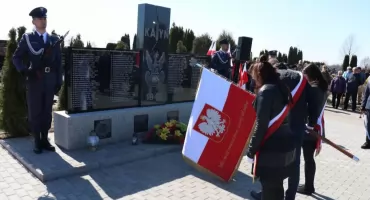 Miejskie uroczystości poświęcone 86. rocznicy zbrodni katyńskiej