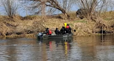 Strażacy uratowali psa podczas ćwiczeń na rzece