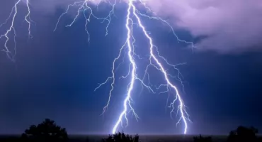 Może zagrzmieć. Synoptycy IMGW wydali ostrzeżenie pierwszego stopnia