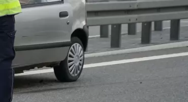 Pijany kierowca jechał zygzakiem po trasie S8. Zasnął przed badaniem alkomatem