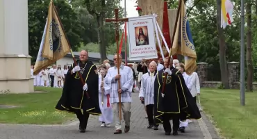 Doroczny odpust ku czci Trójcy Przenajświętszej w Zambrowie [FOTO+VIDEO]
