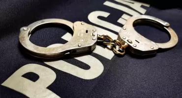 Policjanci zatrzymali poszukiwanego w centrum Zambrowa. Spędzi siedem miesięcy w więzieniu