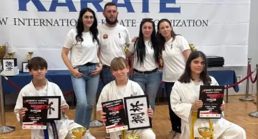 Zawodnicy Mazowiecko-Podlaskiego Klubu Karate wywalczyli medale w Warszawie [FOTO]