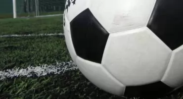 Czy zwiększy się dostępność boisk sportowych w Zambrowie? Jest odpowiedź na interpelację radnego