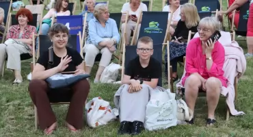 Pierwszy w tym roku seans filmowy pod gwiazdami - “Mój przyjaciel Hachiko” [FOTO]