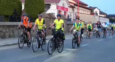 Walka o miano Rowerowej Stolicy Polski na finiszu. Rowerzyści pojechali w ostatnim rajdzie [FOTO+VIDEO]