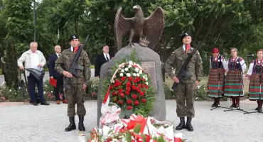 Odsłonięcie pomnika upamiętniającego uczestników powstania styczniowego 1863-1864 oraz bohaterów bitwy pod Zbrzeźnicą [FOTO+VIDEO]