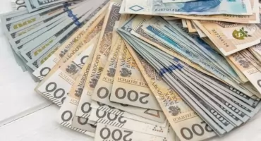 Ile zarobili radni i władze gminy Kołaki Kościelne? Są już oświadczenia majątkowe za 2025 r.