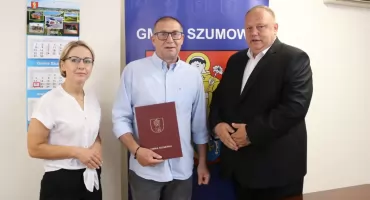 Budynek OSP w Ostrożnem zyska nową elewację. Umowa została podpisana [FOTO]