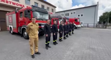 Strażacy z zambrowskiej komendy pompują dla Kacpra Musiałowskiego [VIDEO]