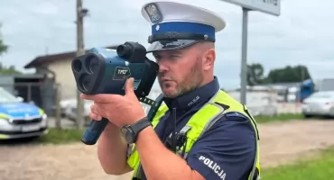 Zambrowscy policjanci kontrolują prędkość. Trwa ogólnopolska akcja na drogach powiatu
