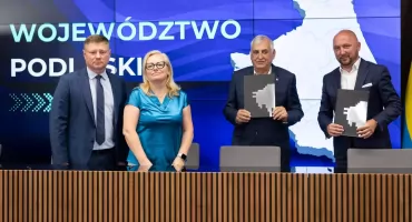 Miasto wyremontuje boisko piłkarskie w Zambrowie. Zarząd województwa przyznał dotacje podlaskim samorządom [FOTO]