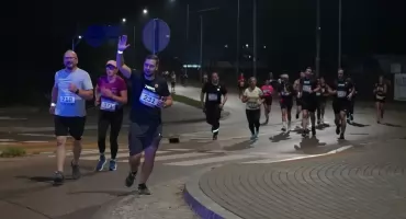 Ponad 250 osób na mecie Charytatywnego Biegu Nocnego OstroVit 2026 [FOTO+VIDEO]