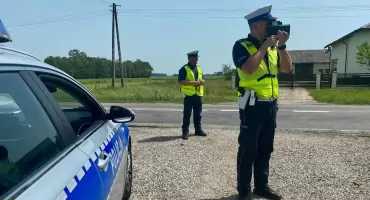 Pędził 142 km/h na ograniczeniu do dziewięćdziesięciu. Stracił prawo jazdy