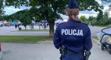 Policjanci z Zambrowa podsumowali wakacje. Ponad 1300 interwencji w naszym powiecie [FOTO]
